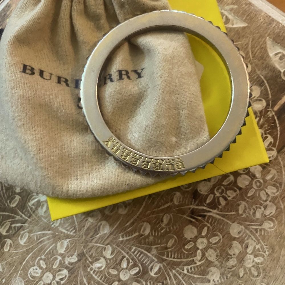 BURBERRY SPIKE BANGLE GOLD COLOR